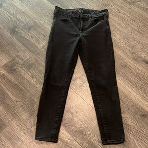 AEO black jeggings SHORT